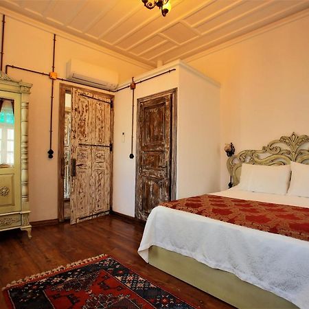 Cavlihane 1885 Ayvalik Exterior photo